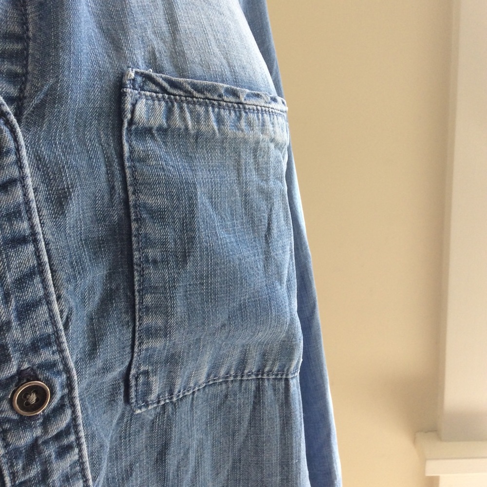 Ombre Denim Button Down- Cloth & Stone - Picture 5 of 6